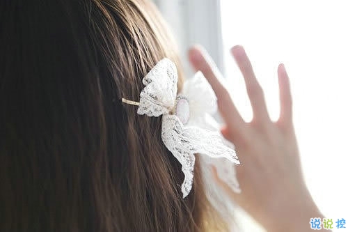 我还是很喜欢你，像星辰亲吻大海，可望不可即