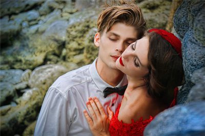 ​女左眼跳是吉是祸