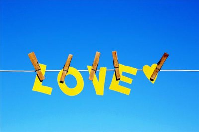 ​老人说右耳朵发烫是什么征兆