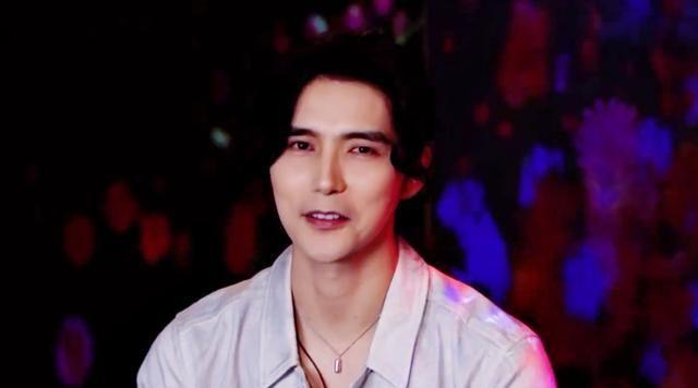 阿云嘎直播实力Live演绎《这样的你》，二外选手挑战绕口令！