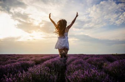 ​心里堵得慌的说说 一句话证明你不开心的说说句子