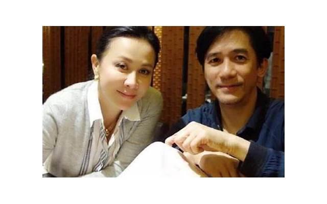 《当面告白的情话文案馆》 男人也需要疼的情话