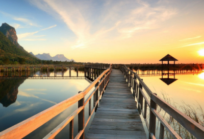 ​对人失望了,寒心了该怎么形容 一瞬间彻底醒悟的说说(精选)