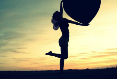 ​调侃自己很穷的句子 穷的快要吃土搞笑说说（精选推荐）