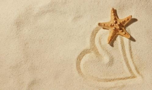 闺蜜生日祝福语简短30字 闺密生日最暖心短句十字