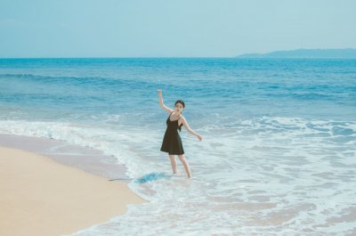 ​一线医护人员敬业的说说 赞美医护人员敬业的词