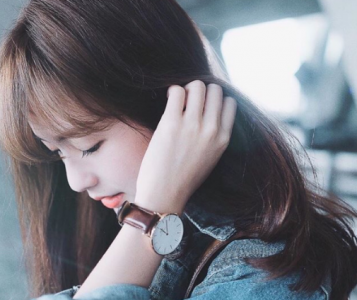 ​终于正不住了的说说