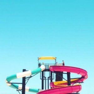 ​qq空间爱情说说（异地恋qq留言爱情短句）