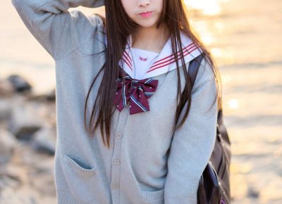 ​抖音热门爷爷文案（抖音上很火的爷爷奶奶日常）