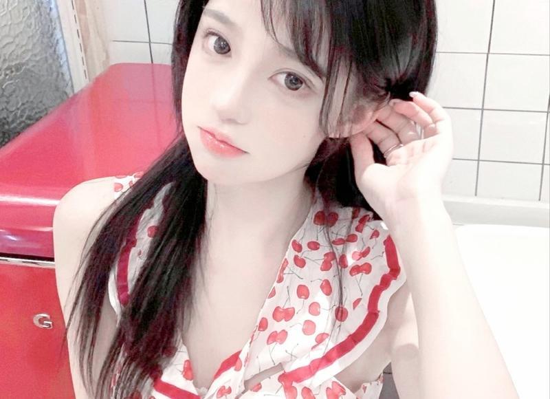 朋友圈经典恋爱谈图，总有一句话打动你的心