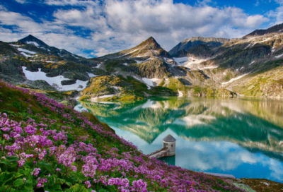 ​同学相聚的唯美句子 描写同学情谊的美句(精选73句)