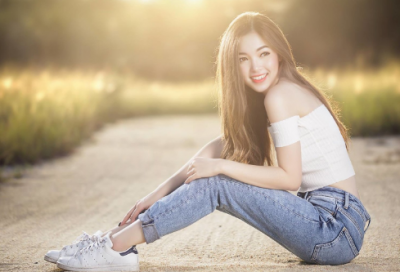 ​带年的网名两字女